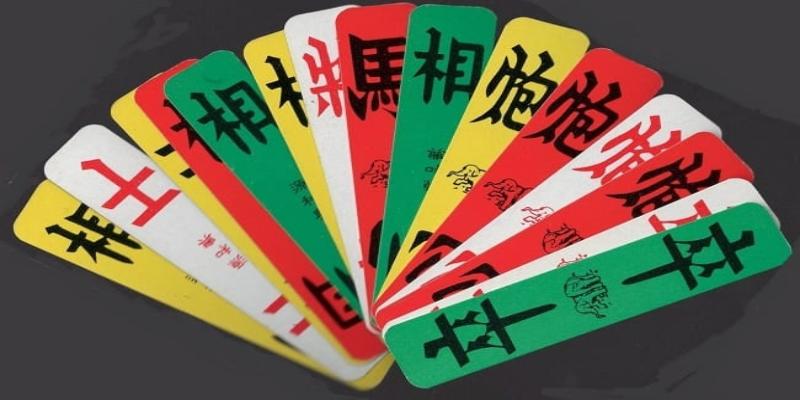 Bài tứ sắc có nguồn gốc ở Trung Quốc